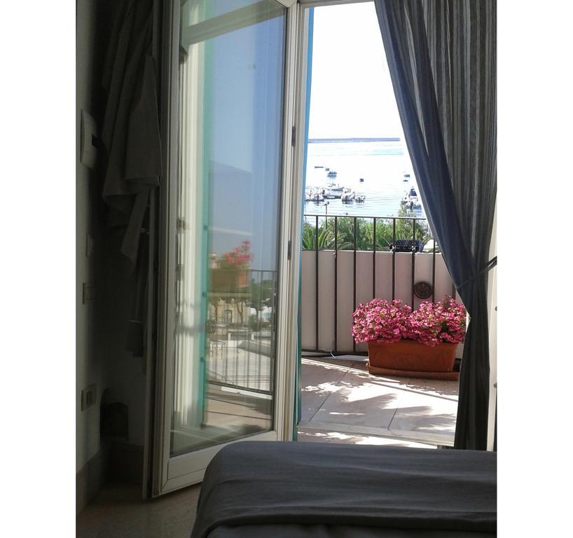 La Dolce Vista - B&B Di Charme Манфредония Екстериор снимка
