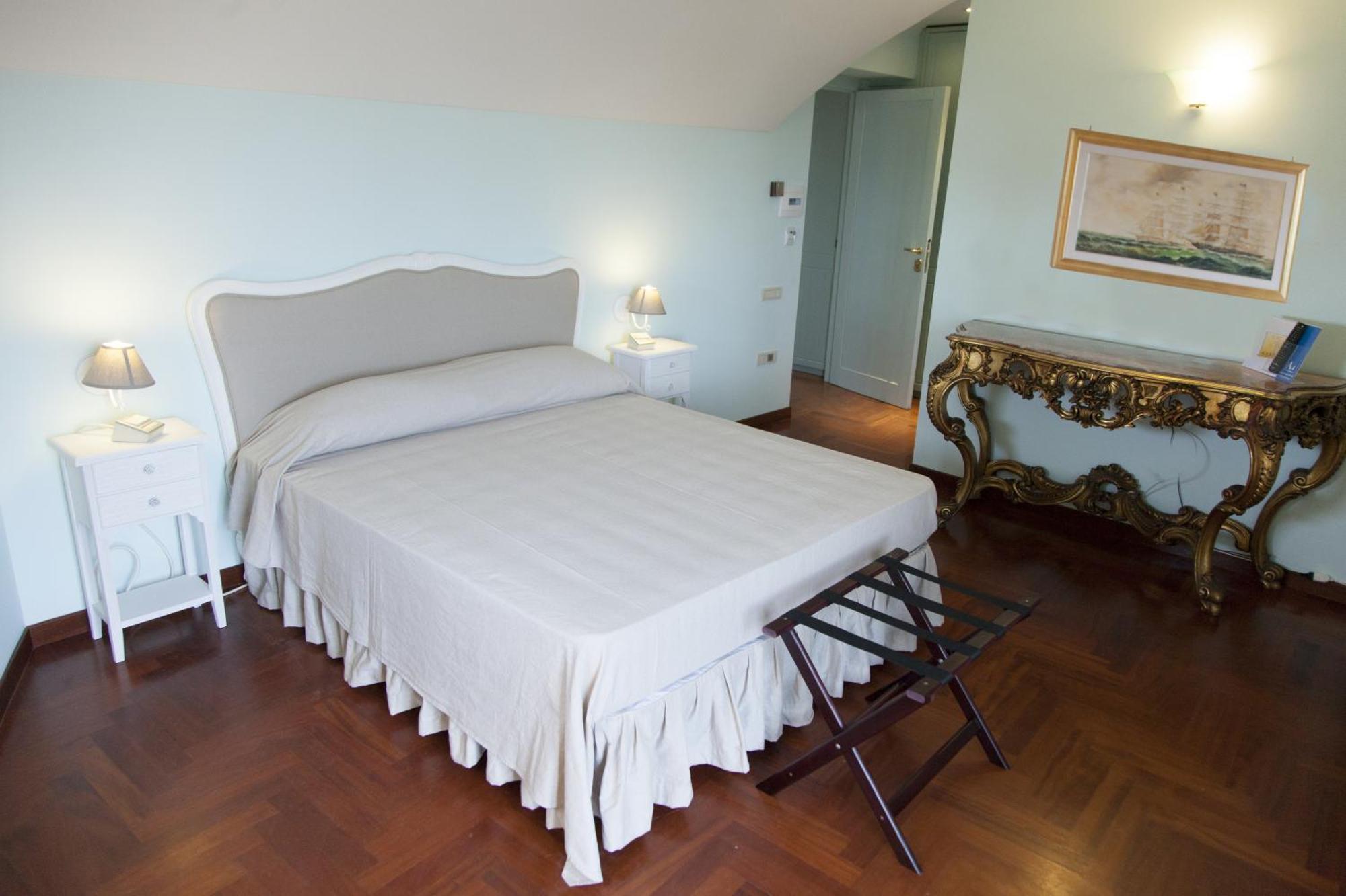 La Dolce Vista - B&B Di Charme Манфредония Стая снимка